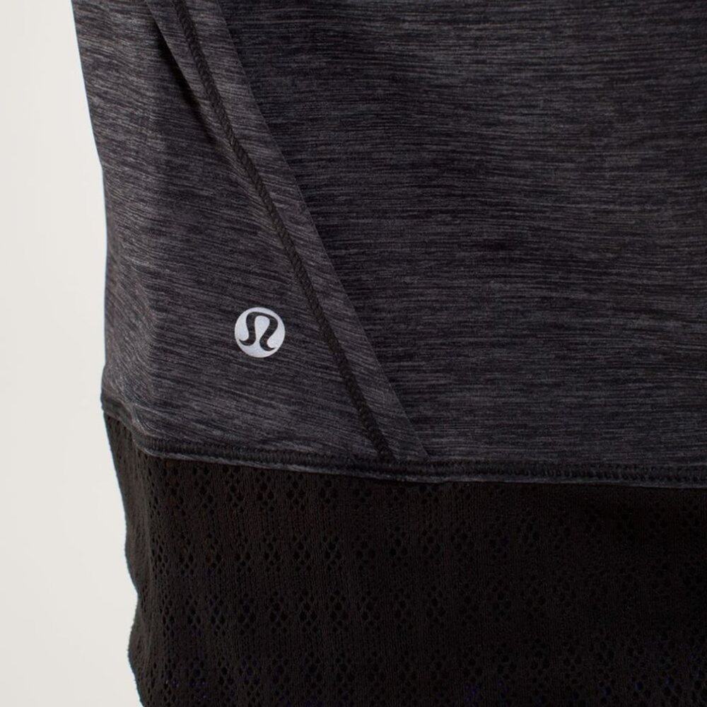 RARE Lululemon Sun Runner Short Sleeve Black 6 - Picture 5 of 8